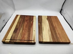 Wooden cutting board; chopping board; fruit plate; pizza plate; wooden dinner plate.